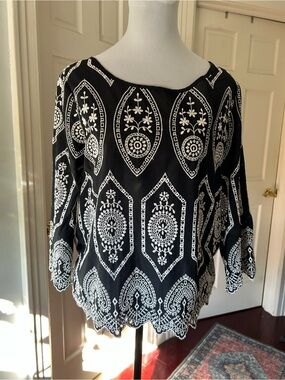 GAP Black blouse with White Embroidered Medallions